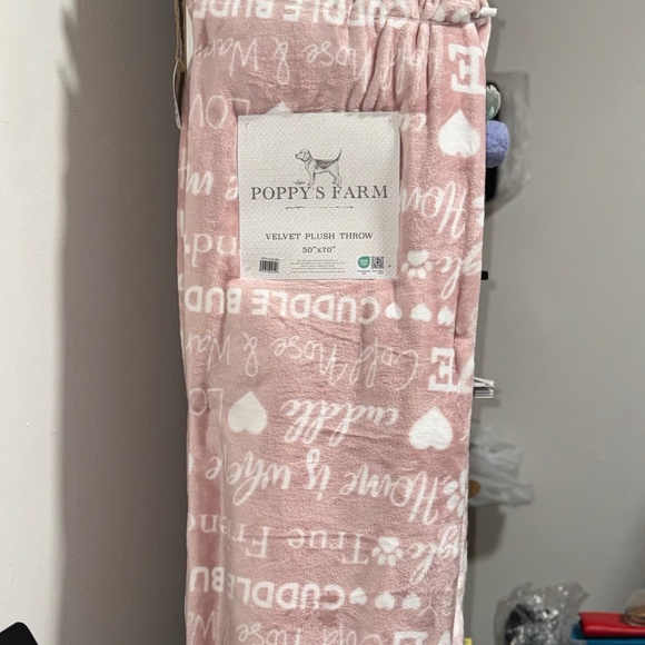 Blanket - Picture 1 of 1